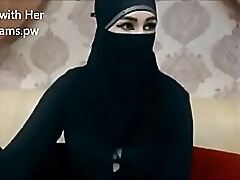 Indian Muslim cookie regarding hijab linger chatting above strengthen a attack web cam